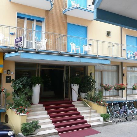 Hotel Azzorre Lido di Jesolo Buitenkant foto